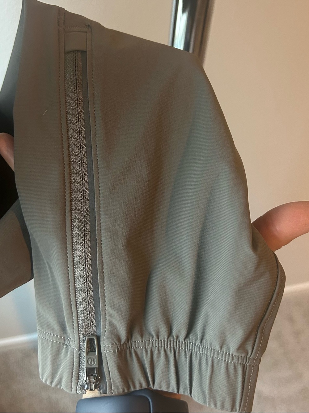 Lululemon Surge Joggers Size Medium in Rover (gray brown) GUC - Picture 10 of 12